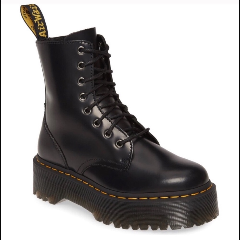 Doc martens- Black Jadon platforms